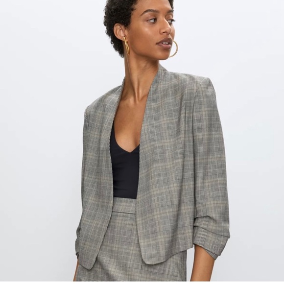 Aritzia Blazer - Picture 2 of 3